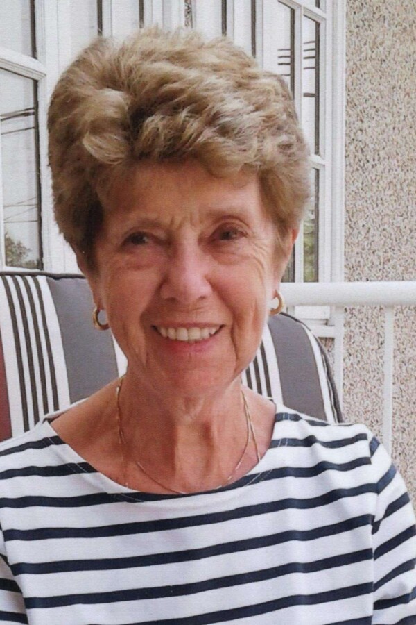 Sheila (Oliver) Oxholm