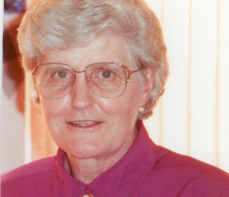 Proudfoot (nee Gilfillian), Dorothy Anna  (1928-